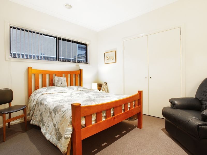 23 Tobago Avenue, Point Cook VIC 3030