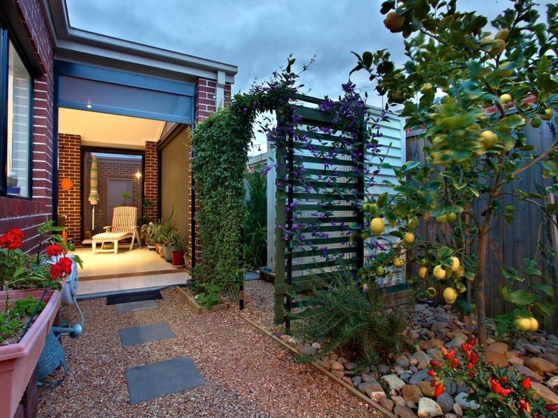 23 Tobago Avenue, Point Cook VIC 3030