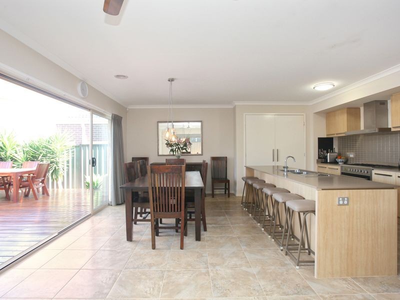 33 Breasley Parkway, Point Cook VIC 3030