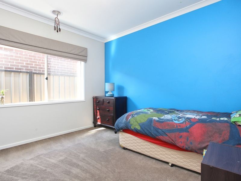 33 Breasley Parkway, Point Cook VIC 3030