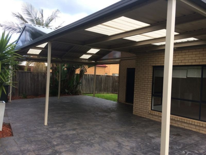 17 Siracusa Avenue, Point Cook VIC 3030