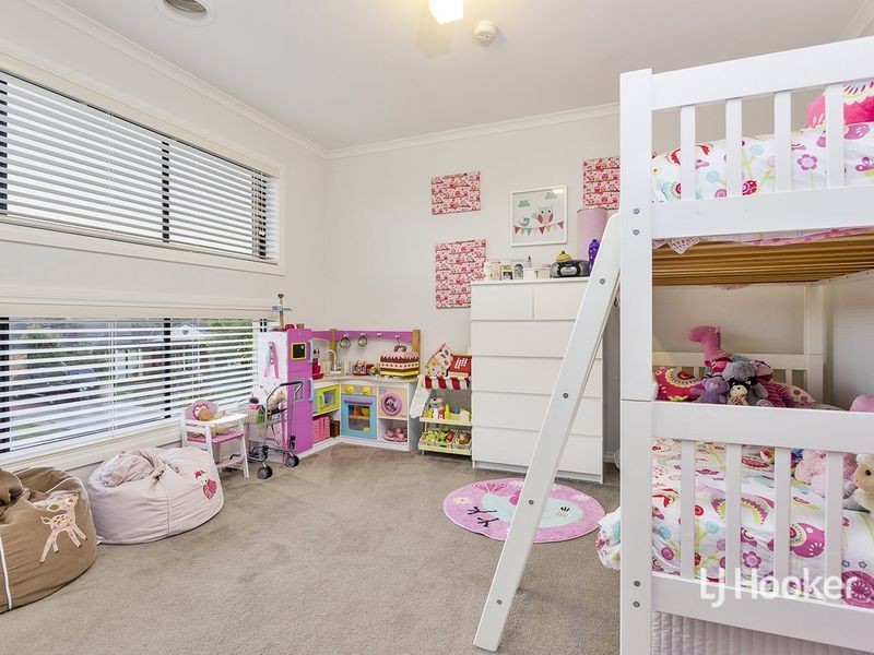 17 Siracusa Avenue, Point Cook VIC 3030