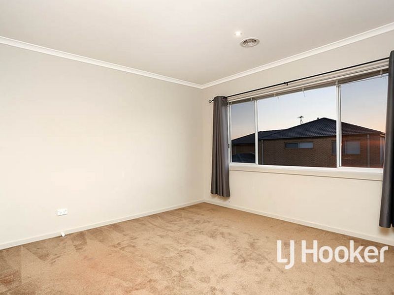 244 Boardwalk Boulevard, Point Cook VIC 3030