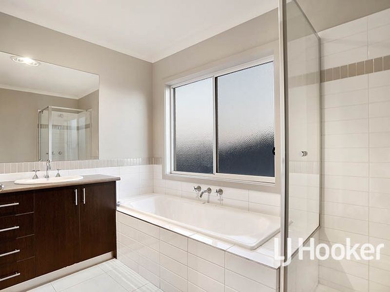 244 Boardwalk Boulevard, Point Cook VIC 3030