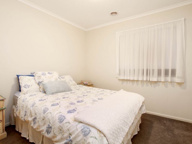 17 Archibald Chase, Point Cook VIC 3030