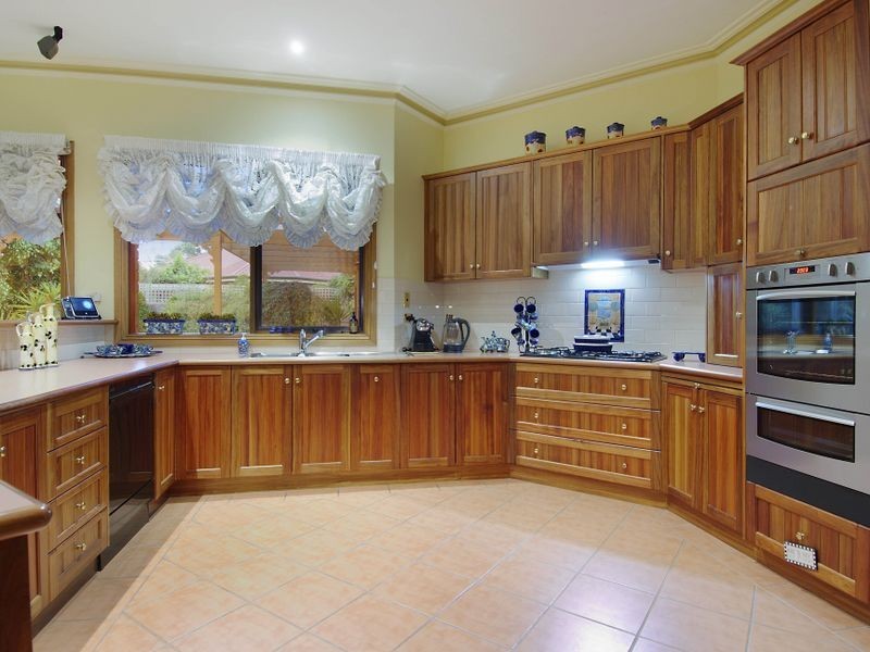 77 Wattle Avenue, Werribee VIC 3030