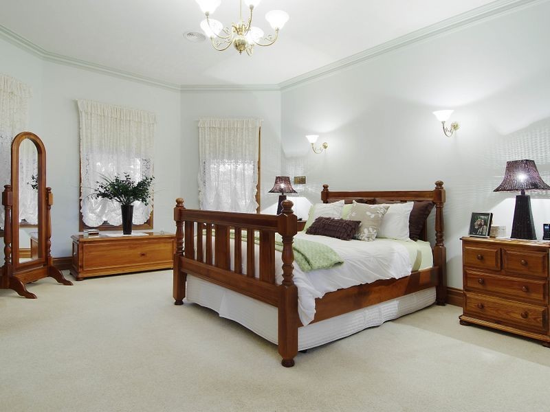 77 Wattle Avenue, Werribee VIC 3030