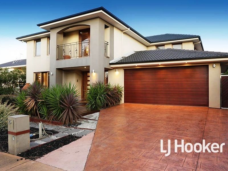 23 Monterey Bay Drive, Sanctuary Lakes VIC 3030