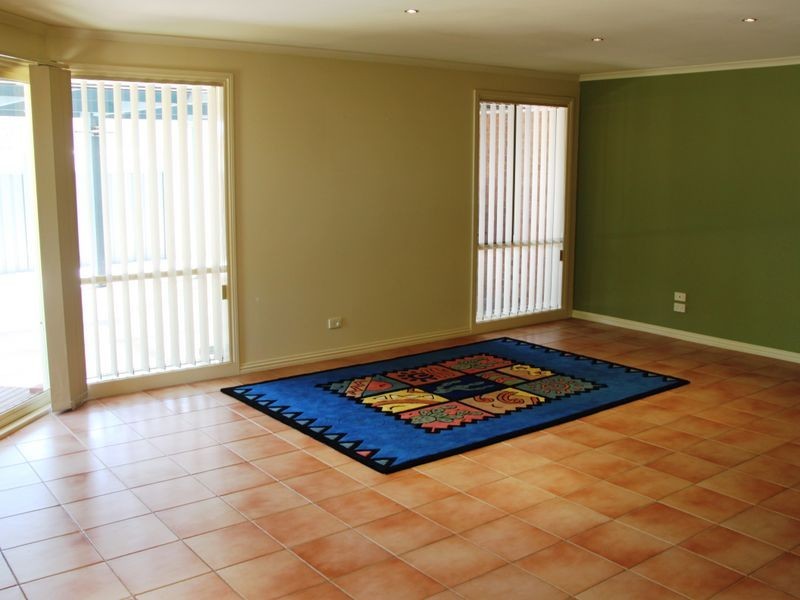 1 Spindrift Way, Altona Meadows VIC 3028