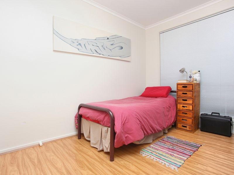 33 Oakdene Grove, Altona Meadows VIC 3028