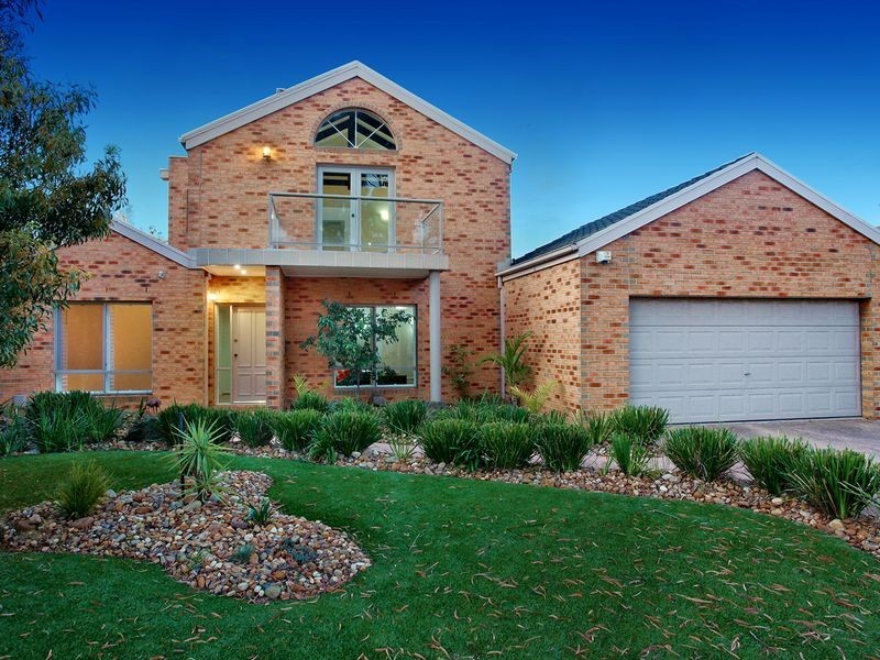 31 Lakeside Drive, Sanctuary Lakes VIC 3030