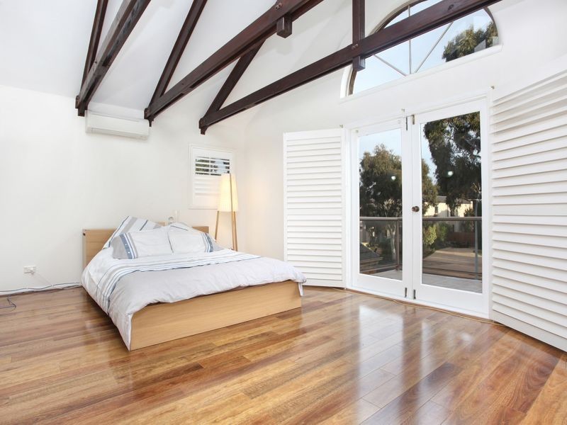 31 Lakeside Drive, Sanctuary Lakes VIC 3030