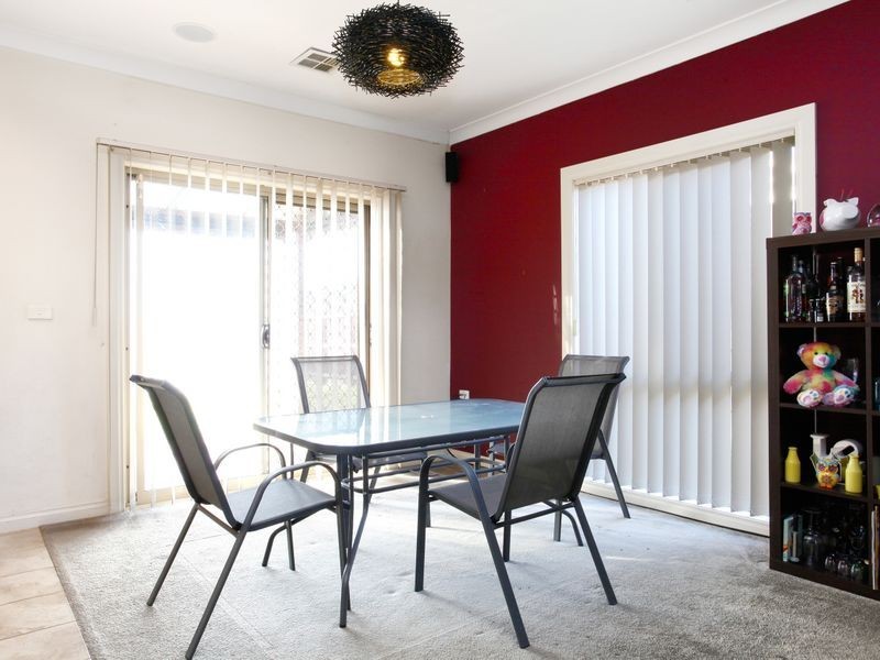 31 Sumner Crescent, Point Cook VIC 3030