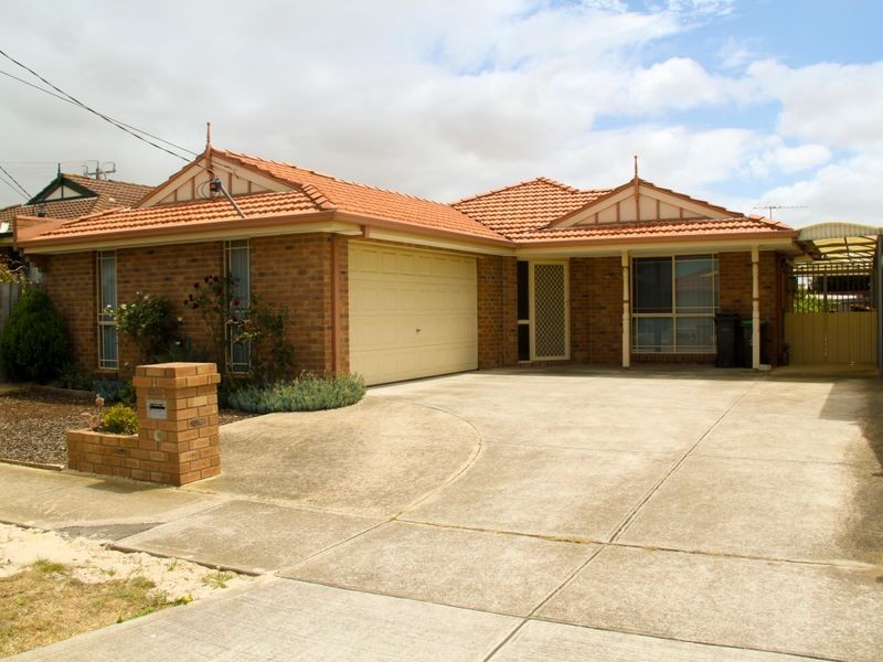 29 MacNeil Drive, Altona Meadows VIC 3028