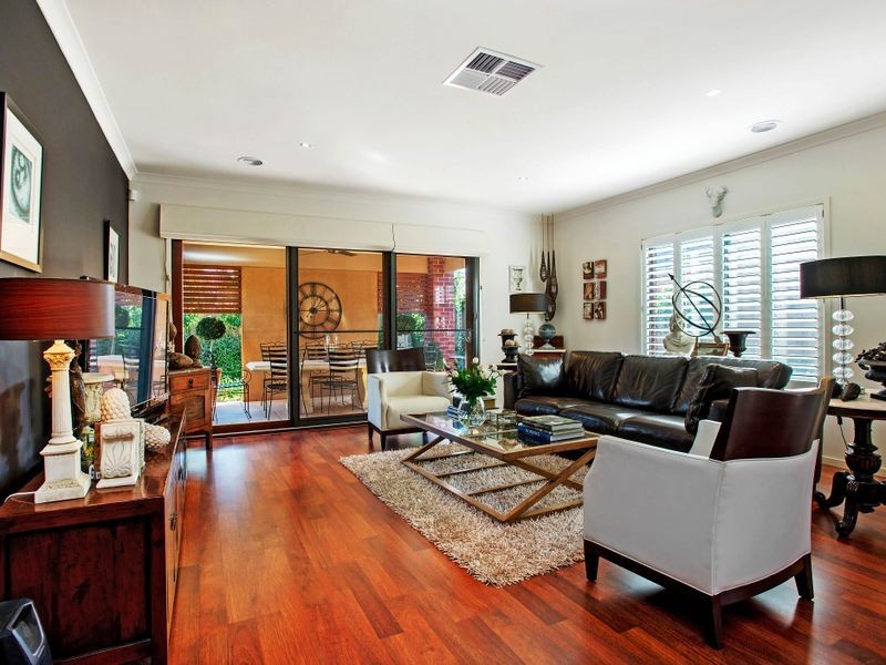 7 Sinavara Avenue, Point Cook VIC 3030