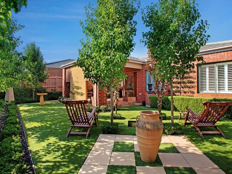 7 Sinavara Avenue, Point Cook VIC 3030