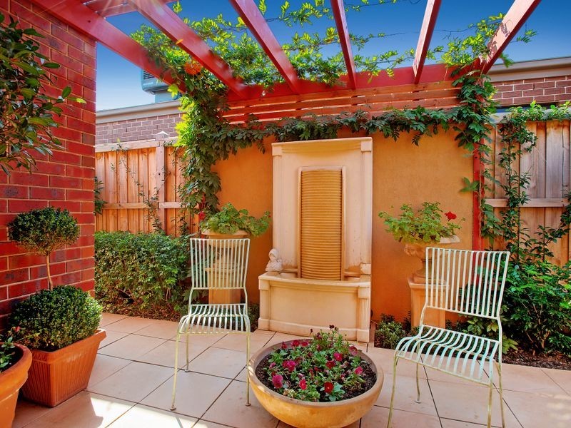 7 Sinavara Avenue, Point Cook VIC 3030