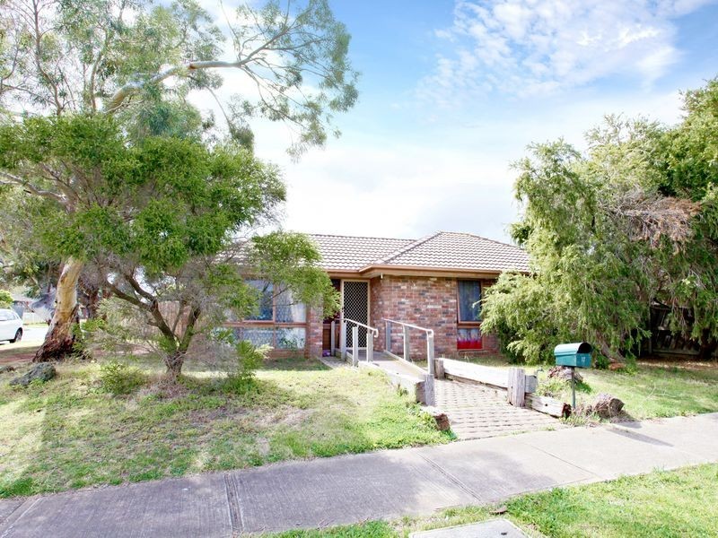17 Tamarind Crescent, Werribee VIC 3030