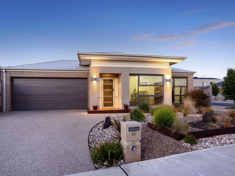 92 Fongeo Drive, Point Cook VIC 3030