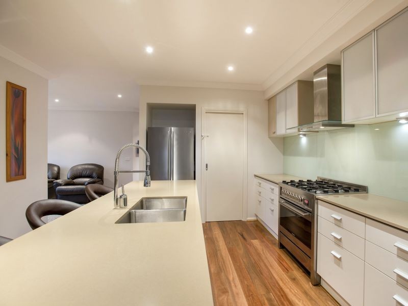 92 Fongeo Drive, Point Cook VIC 3030