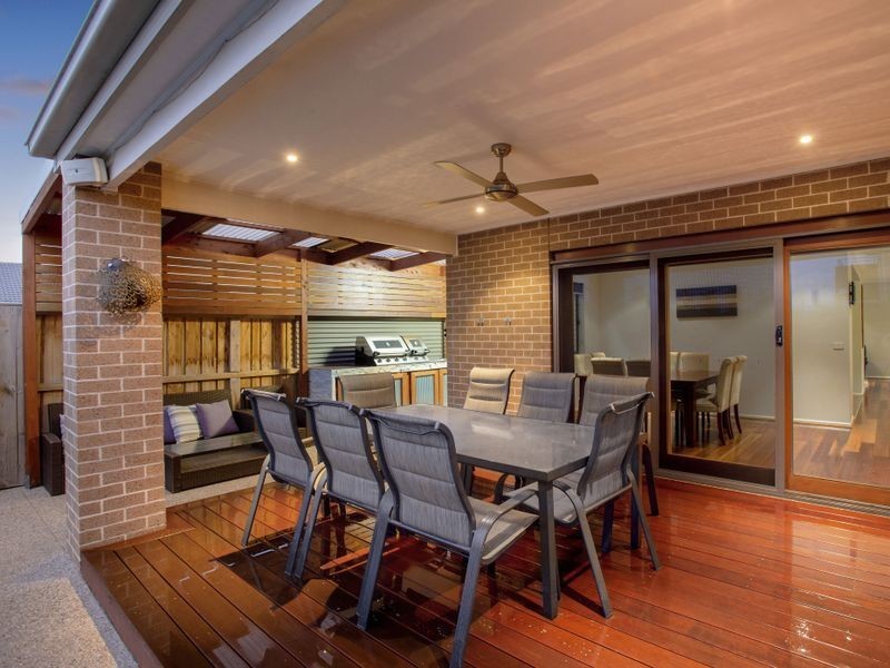 92 Fongeo Drive, Point Cook VIC 3030