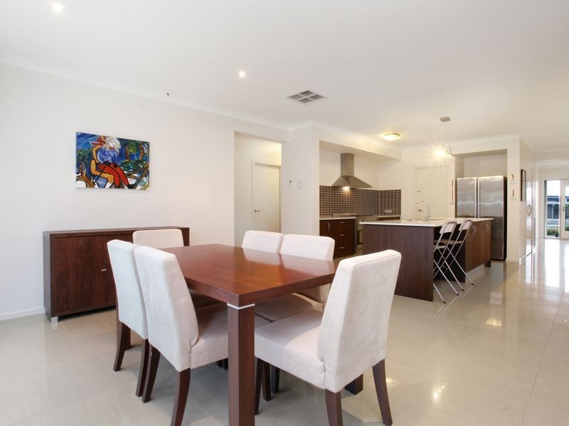 6 Prudence Parade, Point Cook VIC 3030