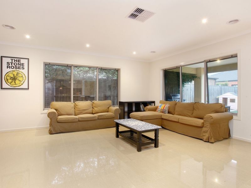 6 Prudence Parade, Point Cook VIC 3030