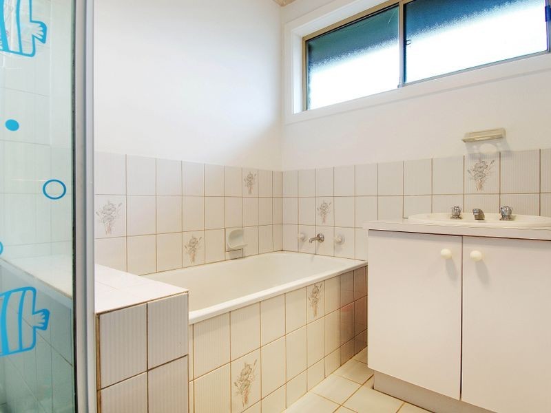 2/149 Maidstone Street, Altona VIC 3018