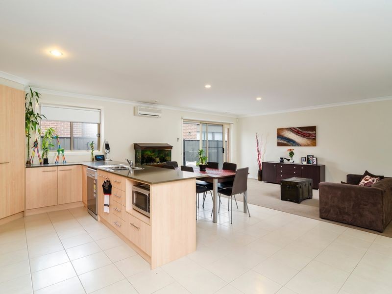 4 Kellerman Drive, Point Cook VIC 3030