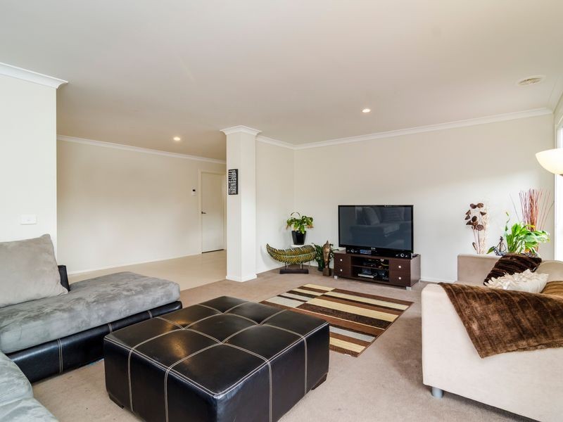 4 Kellerman Drive, Point Cook VIC 3030