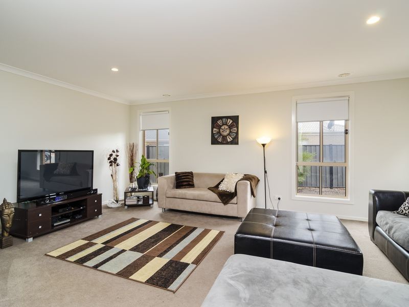 4 Kellerman Drive, Point Cook VIC 3030