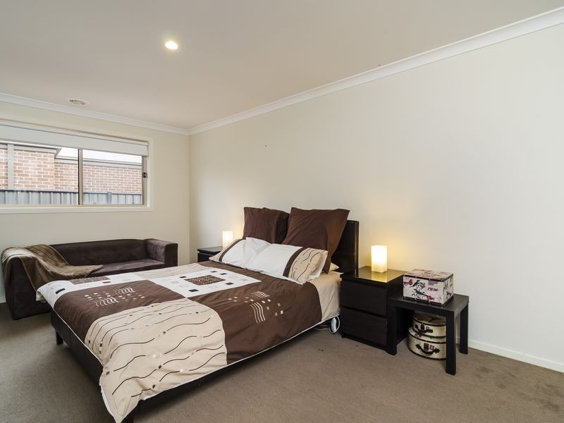 4 Kellerman Drive, Point Cook VIC 3030