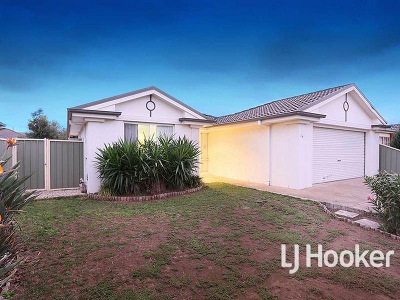 24 Dalkeith Drive, Point Cook VIC 3030