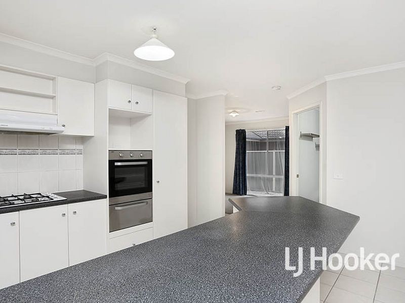 24 Dalkeith Drive, Point Cook VIC 3030
