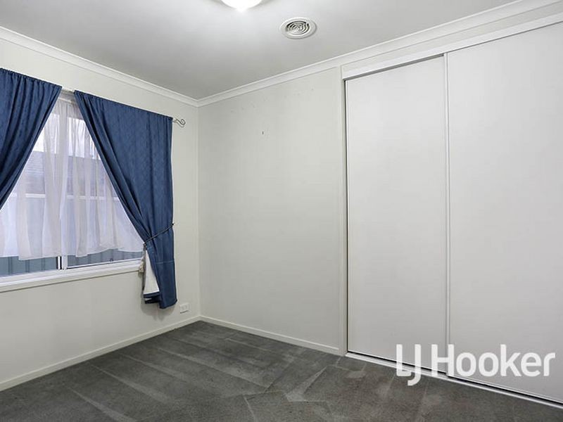 24 Dalkeith Drive, Point Cook VIC 3030