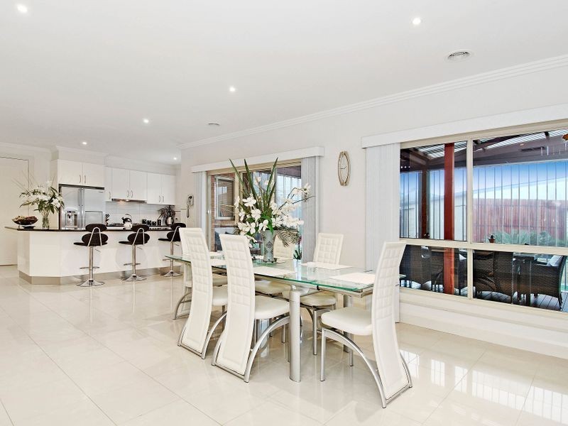 7 Hibiscus Crescent, Point Cook VIC 3030