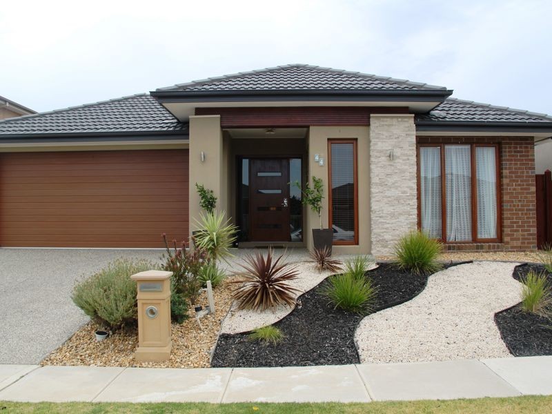 44 Hugo Drive, Point Cook VIC 3030
