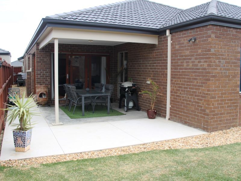 44 Hugo Drive, Point Cook VIC 3030