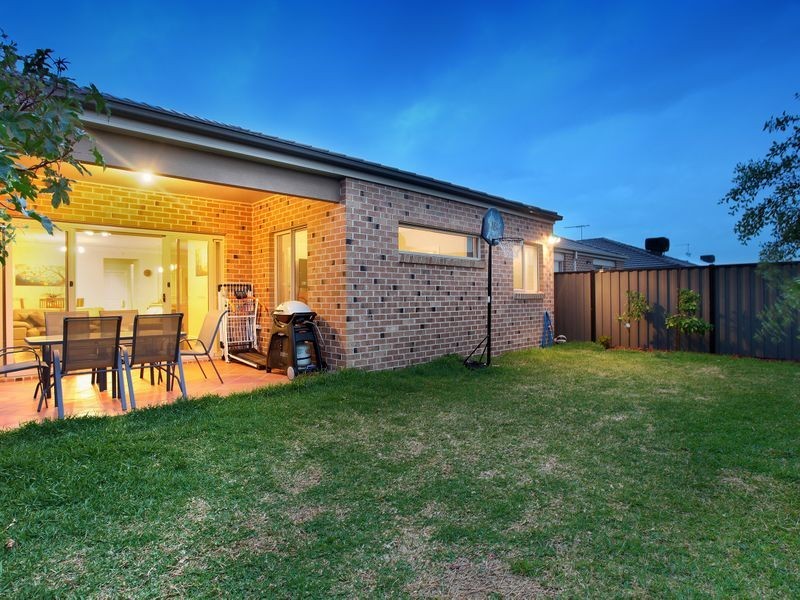 62 Regal Road, Point Cook VIC 3030