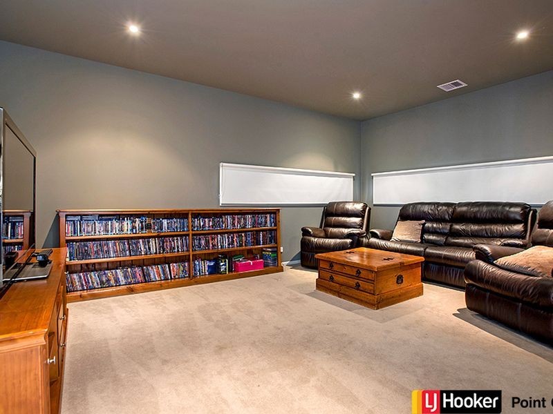 62 Sanctuary Lakes East Boulevard, Sanctuary Lakes VIC 3030