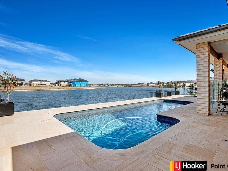 62 Sanctuary Lakes East Boulevard, Sanctuary Lakes VIC 3030