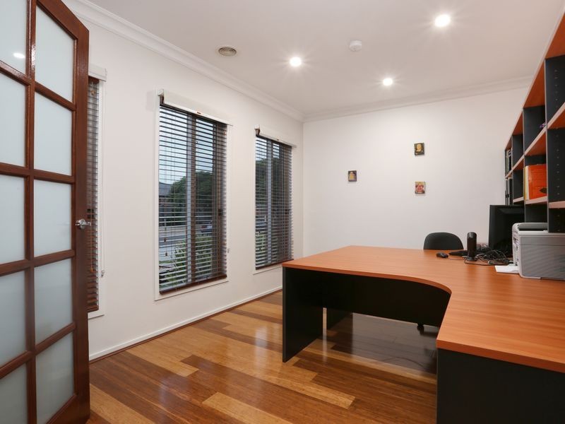 4 Tiarella Street, Point Cook VIC 3030