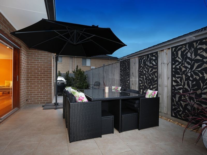 4 Tiarella Street, Point Cook VIC 3030