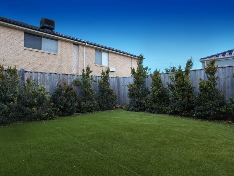 4 Tiarella Street, Point Cook VIC 3030