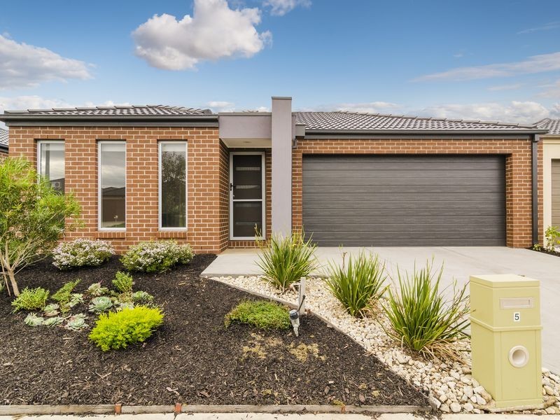 5 Elegante Road, Point Cook VIC 3030
