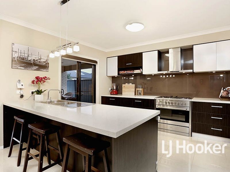 105 Tom Roberts Parade, Point Cook VIC 3030