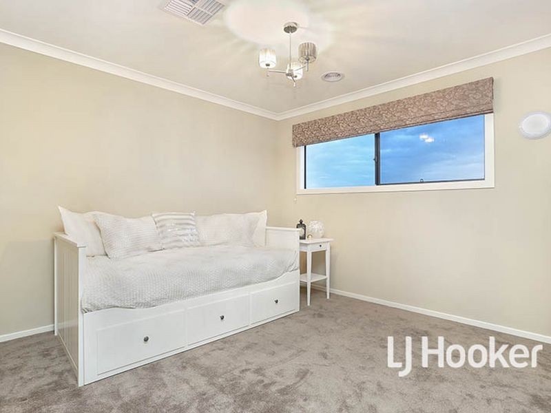 105 Tom Roberts Parade, Point Cook VIC 3030