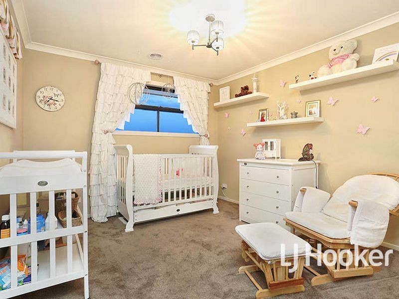 105 Tom Roberts Parade, Point Cook VIC 3030