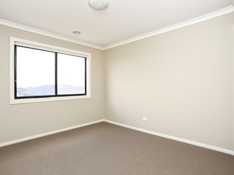 44 Terrene Terrace, Point Cook VIC 3030