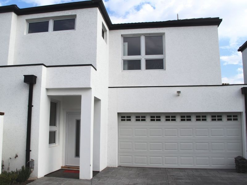 2/10 Saddle Wynd, Truganina VIC 3029